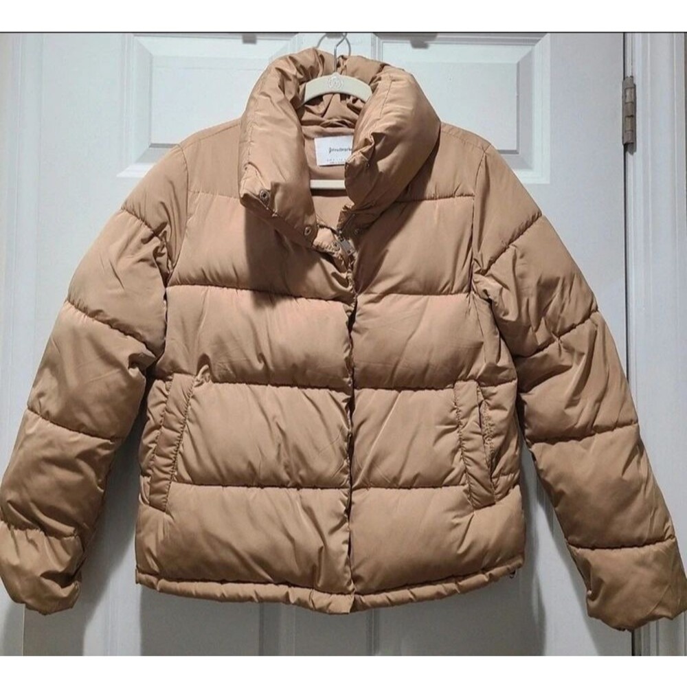 Stradivarius Tan Puffer Jacket Small